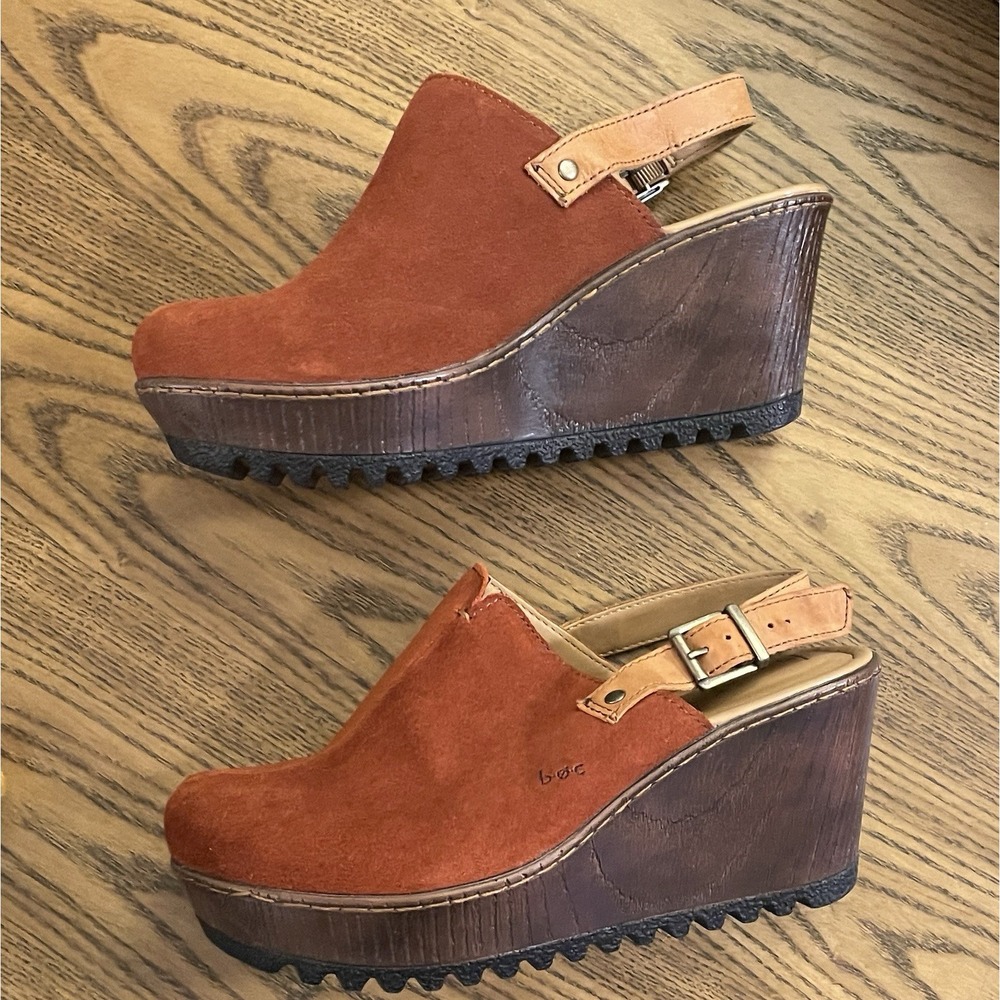 B.O.C. Red Suede Mules with Brown Wedge - Picture 6 of 12